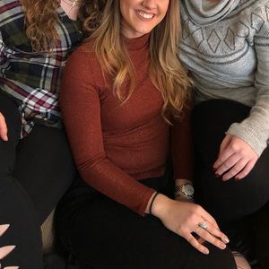 MADEWELL SHIMMERY BURNT ORANGE TURTLENECK